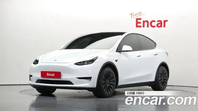 Tesla Model Y RWD 2024
