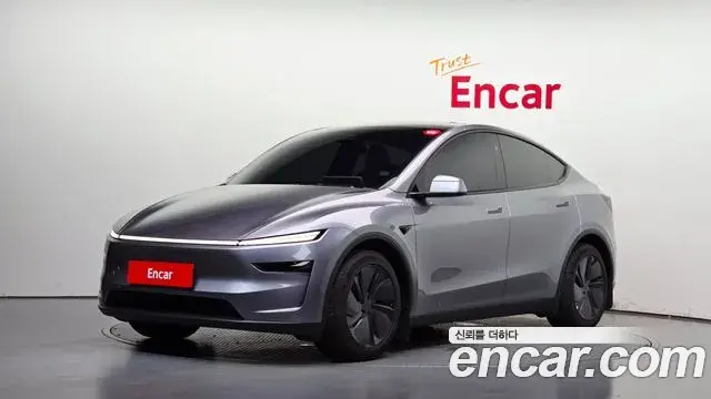 Tesla Model Y RWD 2025