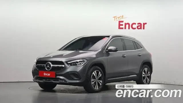 Mercedes-Benz GLA-Class GLA220 2021