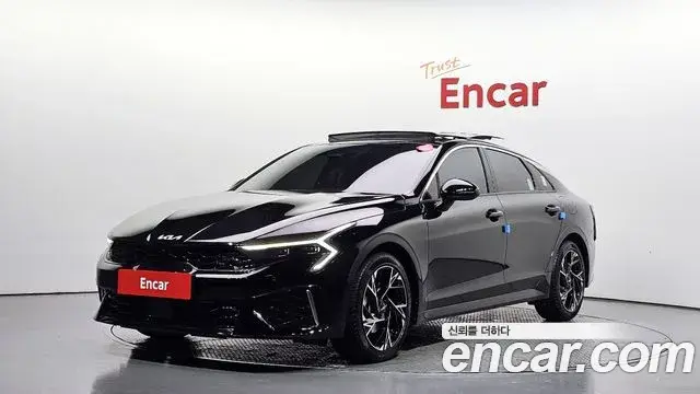 Kia K5 2.0 Signature 2025