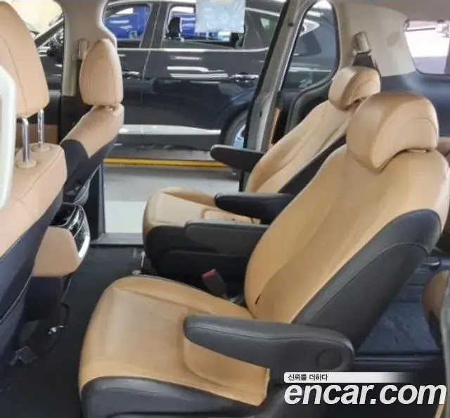Kia Carnival Diesel 9-Seater Noblesse 2021