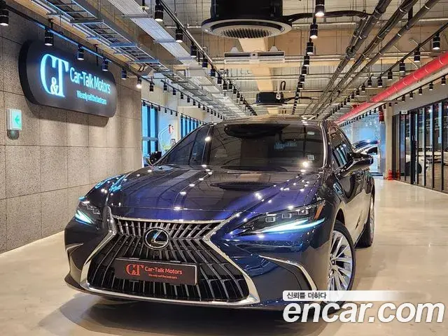 Lexus ES Executive 2021