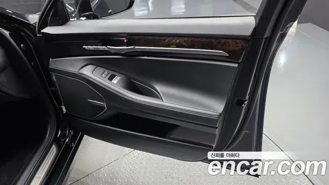 Genesis G90 3.8 AWD Premium Luxury 2020 — фото 24