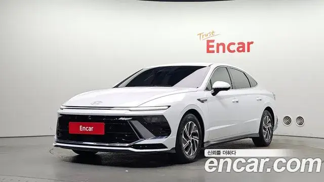 Hyundai Sonata Premium 2024