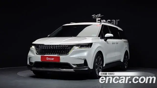 Kia Carnival Gasoline 7-Seater Signature 2022