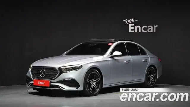 Mercedes-Benz E-Class E300 4MATIC AMG Line 2024