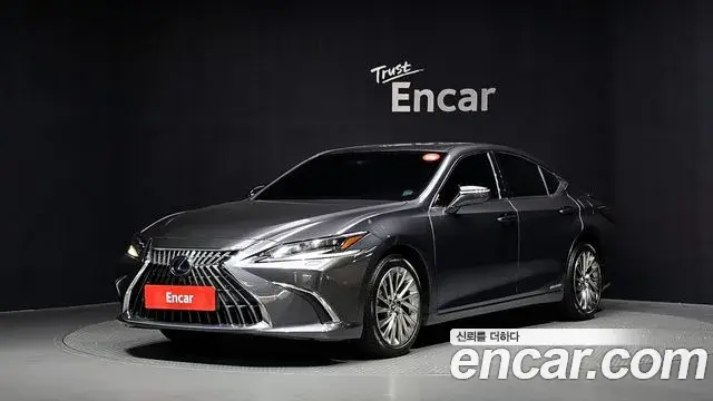 Lexus ES Executive 2021