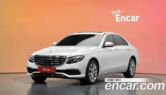 Mercedes-Benz E-Class E300 4MATIC Exclusive 2020