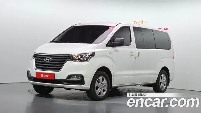 Hyundai Starex 4WD Wagon 12-Seater Smart 2019
