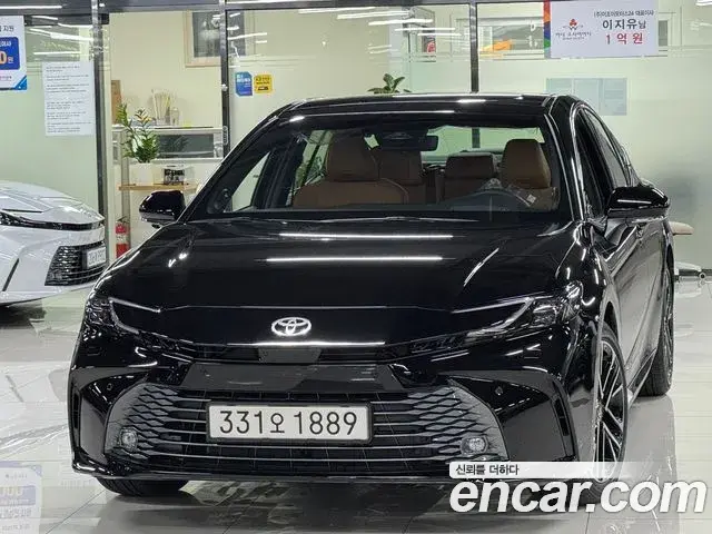 Toyota Camry 2.5 XLE Premium Hybrid 2026