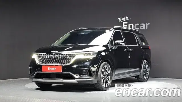 Kia Carnival Gasoline 9-Seater Signature 2022
