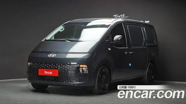 Hyundai Staria Cargo 3-Seater Smart 2024