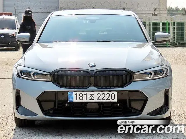 BMW 3-Series 320i M Sport 2025