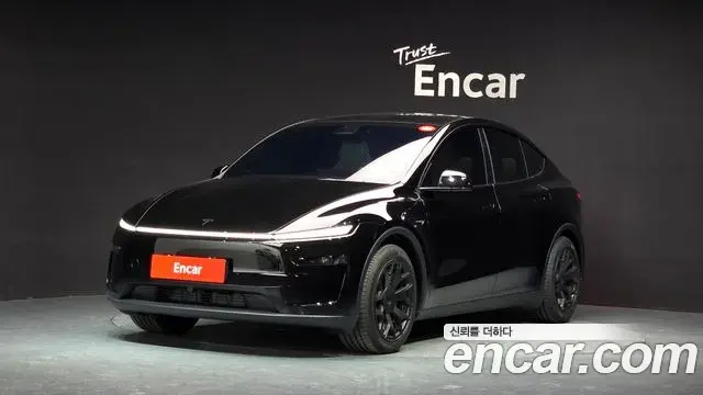 Tesla Model Y L Long Range AWD 2026