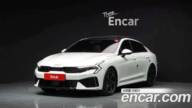 Kia K5 2.0 Signature 2024