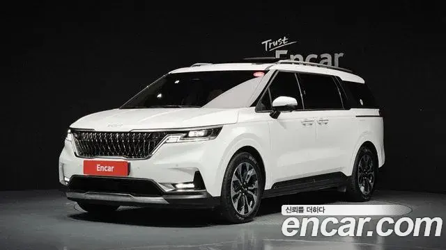 Kia Carnival Gasoline 9-Seater Signature 2023