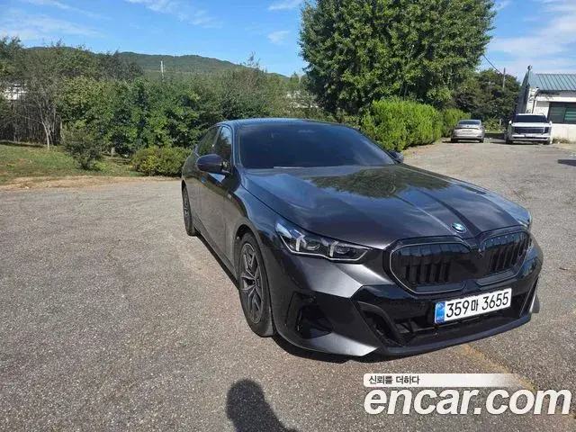 BMW 5-Series 520i M Sport 2026