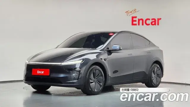 Tesla Model Y RWD 2025