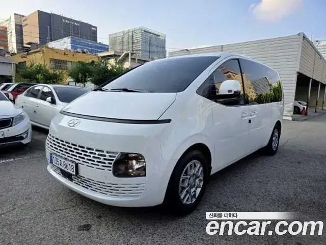 Hyundai Staria Tourer 9-Seater Modern 2023