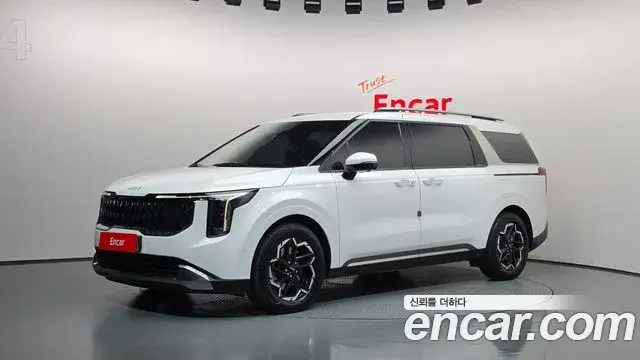 Kia Carnival Diesel 9-Seater Noblesse 2023