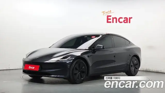 Tesla Model 3 RWD 2025