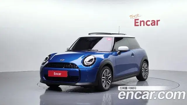 Mini Cooper Classic 2025