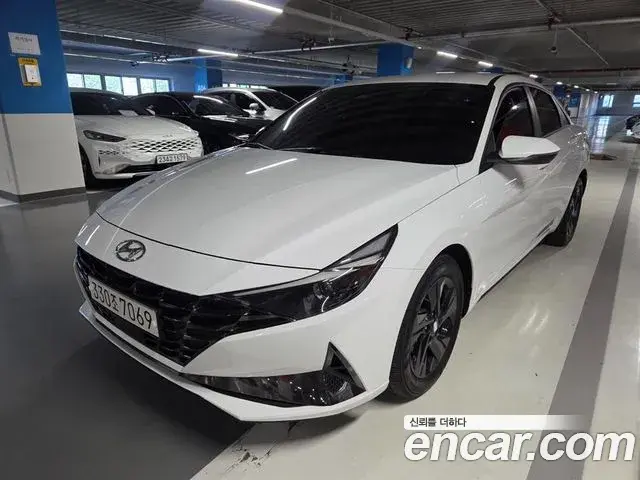 Hyundai AVANTE Smart 2023