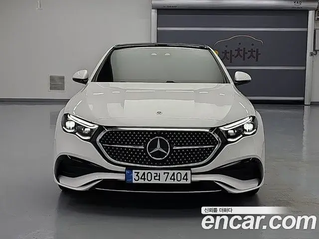Mercedes-Benz E-Class E300 4MATIC AMG Line 2025