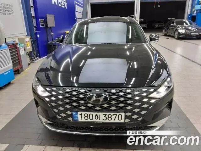 Hyundai Grandeur 2.5 Le Blanc 2022