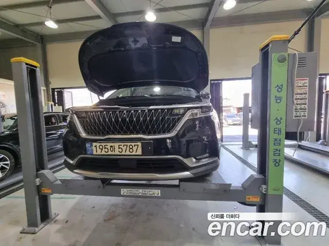Kia Carnival Gasoline 7-Seater Signature 2023