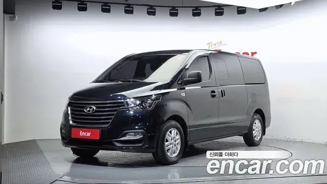 Hyundai Starex Van 5-Seater Smart 2019