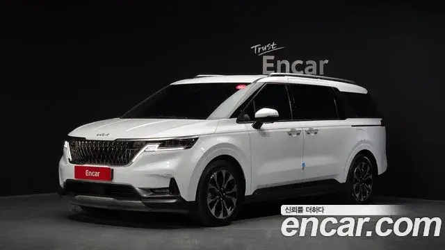 Kia Carnival Gasoline 7-Seater Signature 2022