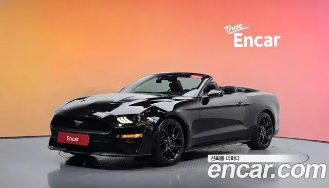 Ford Mustang Convertible 2022