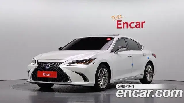 Lexus ES Executive 2019
