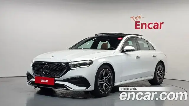 Mercedes-Benz E-Class E300 4MATIC AMG Line 2026