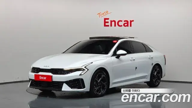 Kia K5 2.0 Signature 2024