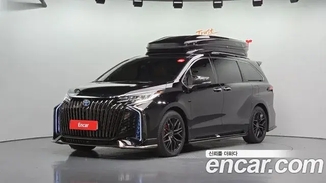Toyota Sienna 2.5 Hybrid AWD 2024