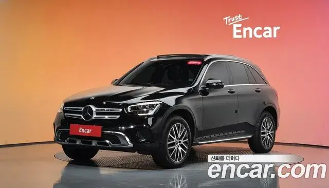 Mercedes-Benz GLC-Class GLC300e 4MATIC 2020