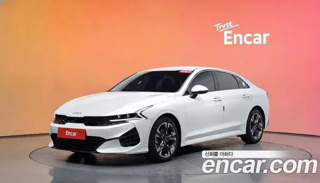 Kia K5 2.0 Signature 2022