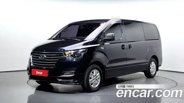 Hyundai Starex Van 3-Seater Smart 2019