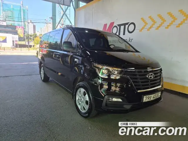 Hyundai Starex 4WD Wagon 12-Seater Smart 2020