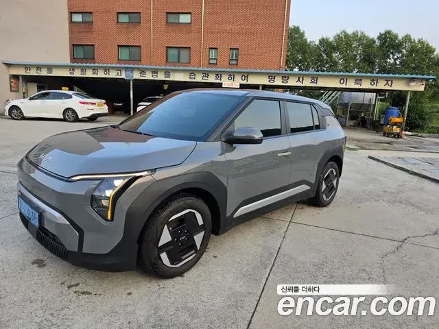 Kia EV3 Standard 2WD Air 2025