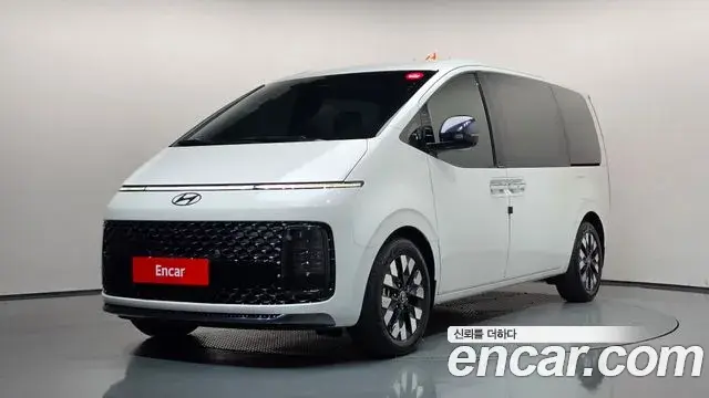 Hyundai Staria 4WD Lounge 7-Seater Inspiration 2025