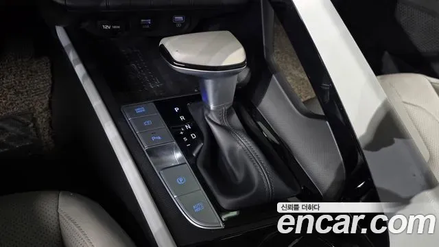 Hyundai AVANTE 1.6 Inspiration 2020 — фото 9
