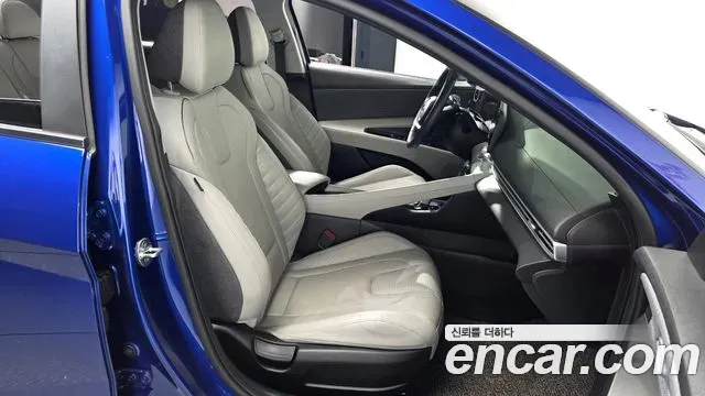 Hyundai AVANTE 1.6 Inspiration 2020 — фото 26