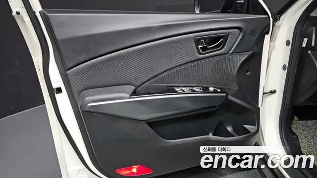 SsangYong TIBOLI VX 2WD 2019 — фото 24