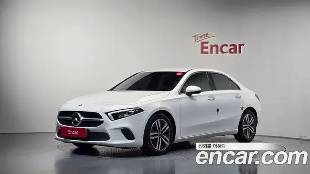 Mercedes-Benz A-Class A220 Sedan 2021