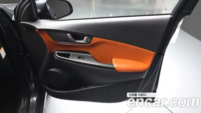 Hyundai Kona Premium Special 2020 — фото 24