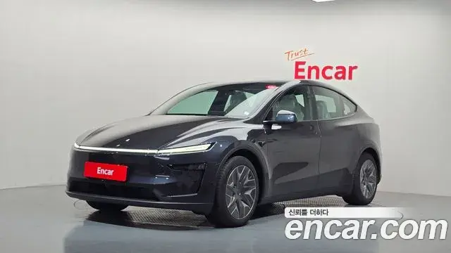 Tesla Model Y L Long Range AWD 2026