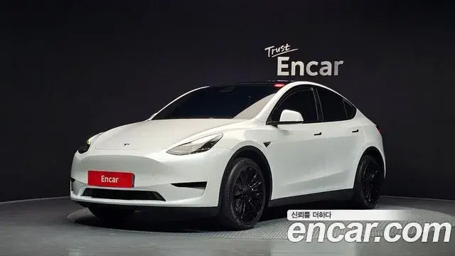 Tesla Model Y RWD 2023